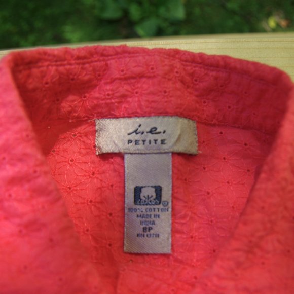 100% Cotton 8P/M Embroidered Eyelet Lace Button-Down Tailored Blouse i.e. petite - Picture 3 of 4